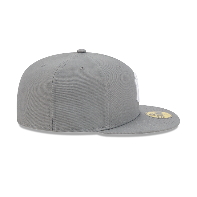 New Era 59FIFTY New York Yankees Color Basic Fitted Hat - Stone Grey / White