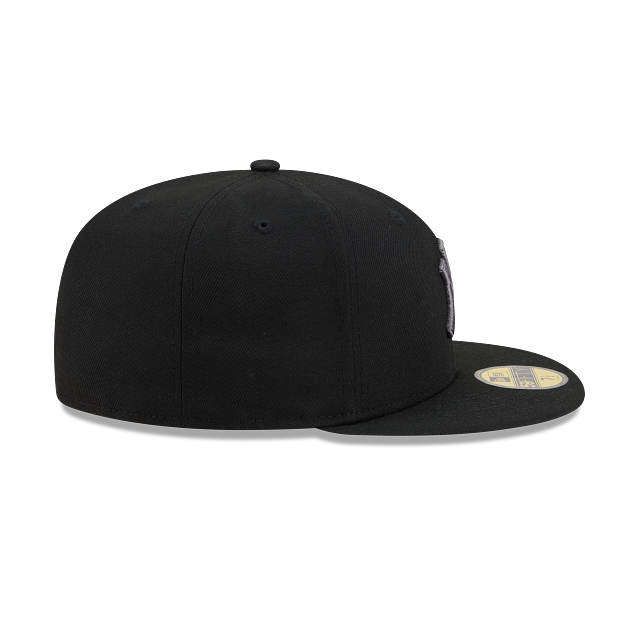 New Era 59FIFTY New York Yankees Color Basic Fitted Hat - Black / Graphite