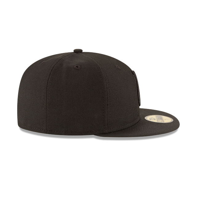 New Era 59FIFTY Indianapolis Colts Black on Black Fitted Hat - Black